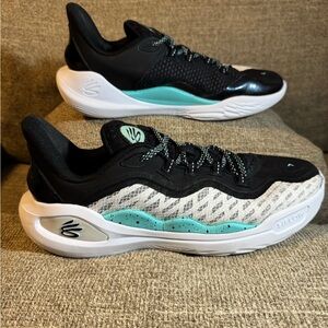 Under Armour Curry 11 Black and Teal Sneakers Size M 9.5 W 11